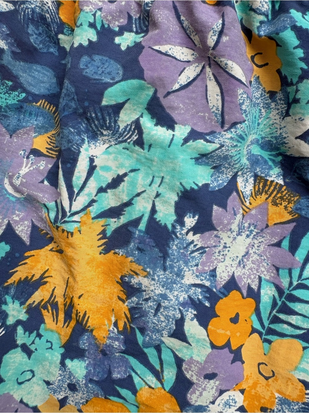 Patagonia Barely Baggies Women’s Medium 2.5 Inch Inseam Tropical Print - Picture 6 of 7